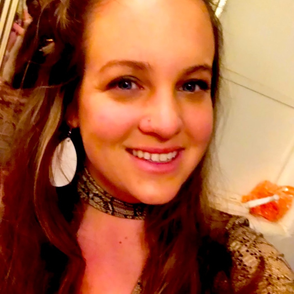 Meet your Posher, Natalie